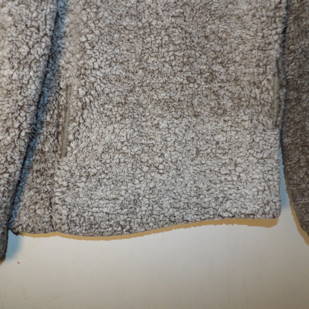 Hayden Girls Fuzzy Pullover Kid's Sz 13/14 - Picture 3 of 6